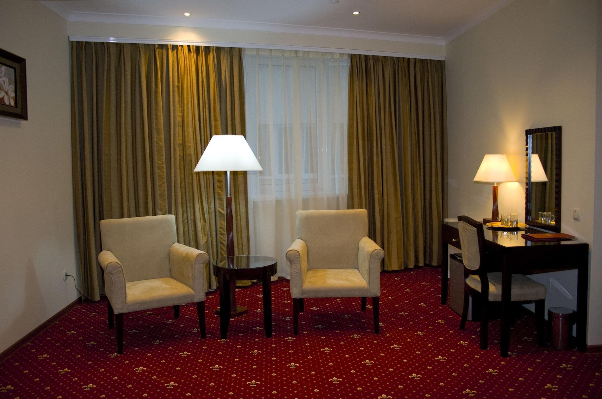 Jumbo Hotel Chisinau Luaran gambar