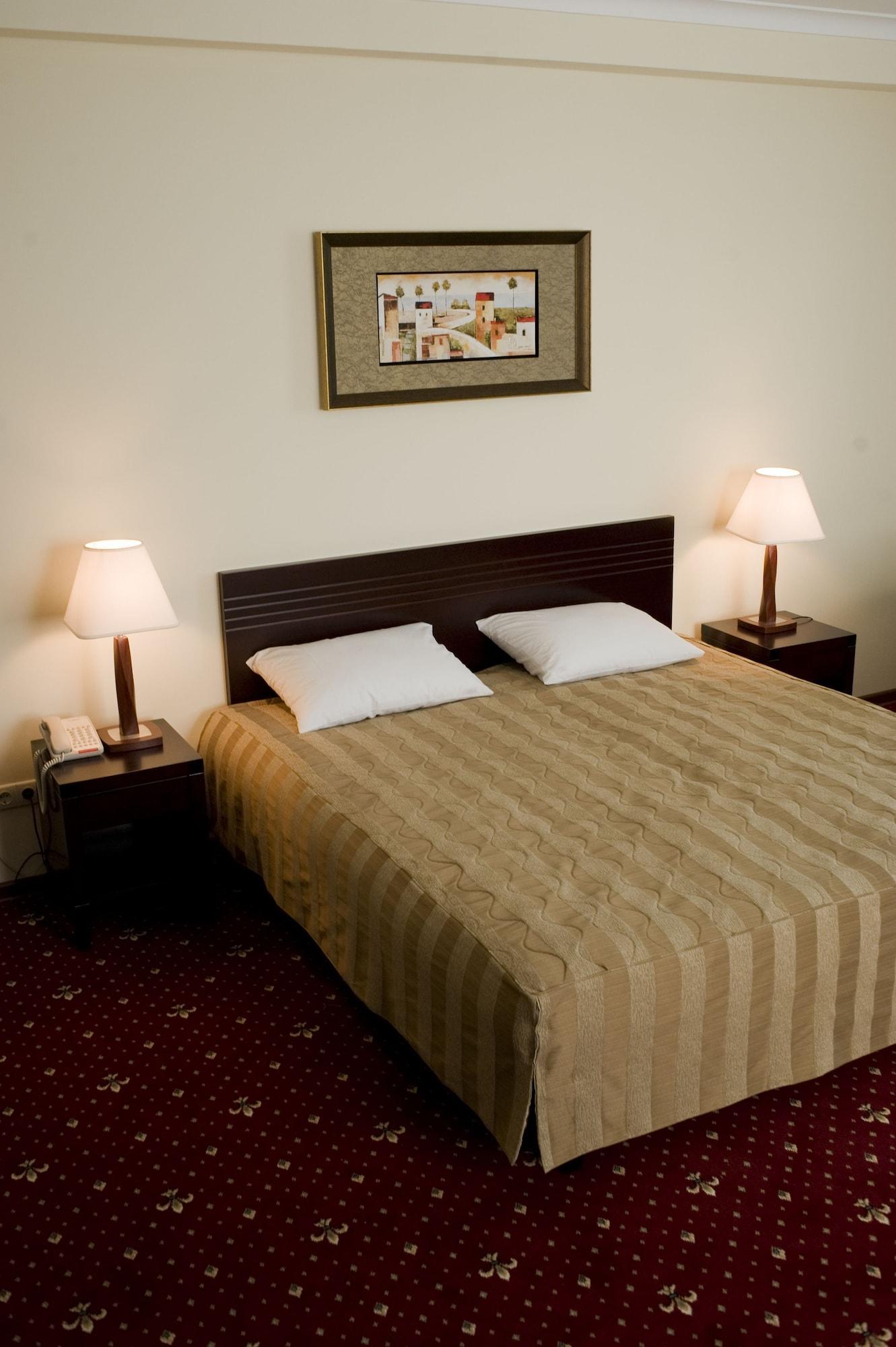 Jumbo Hotel Chisinau Luaran gambar