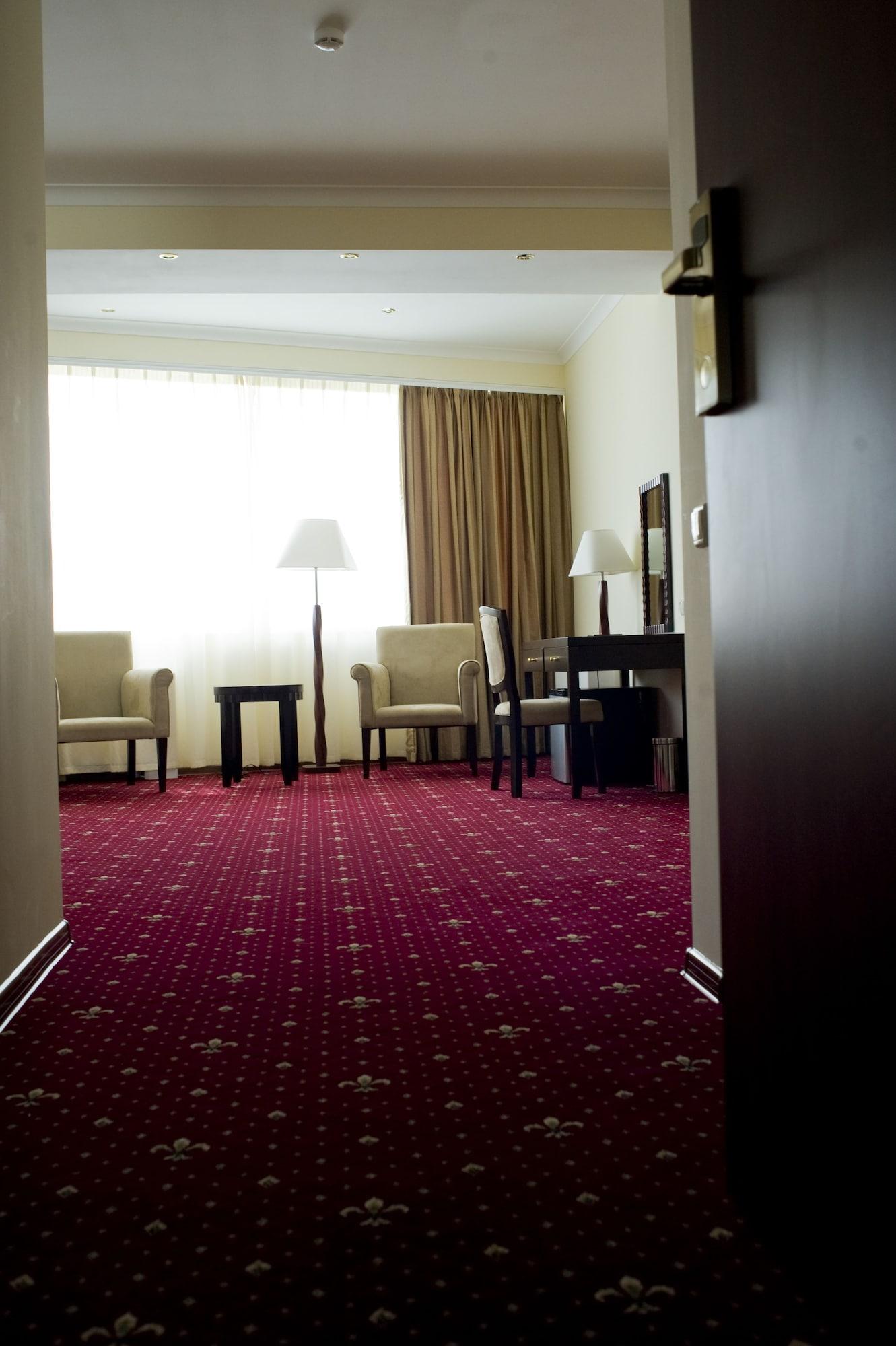 Jumbo Hotel Chisinau Luaran gambar