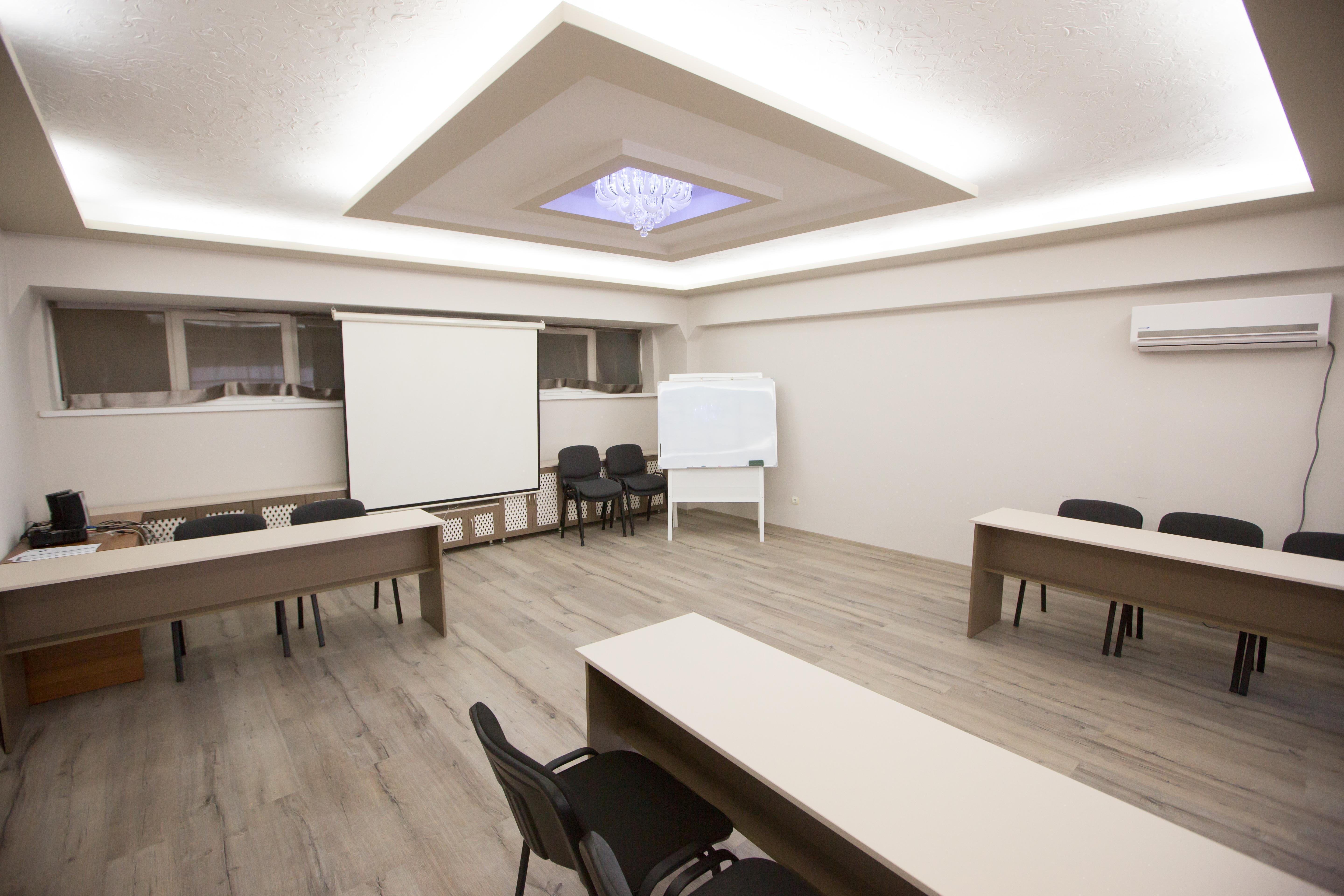 Jumbo Hotel Chisinau Luaran gambar