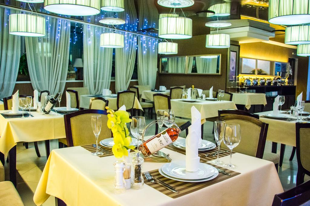 Jumbo Hotel Chisinau Luaran gambar