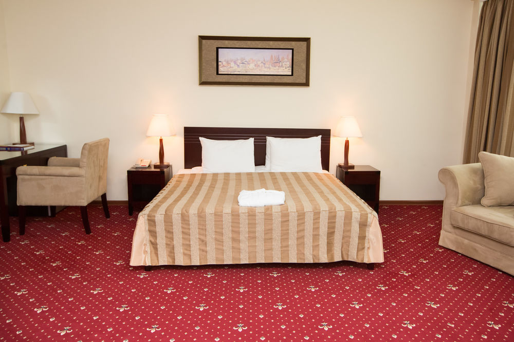 Jumbo Hotel Chisinau Luaran gambar