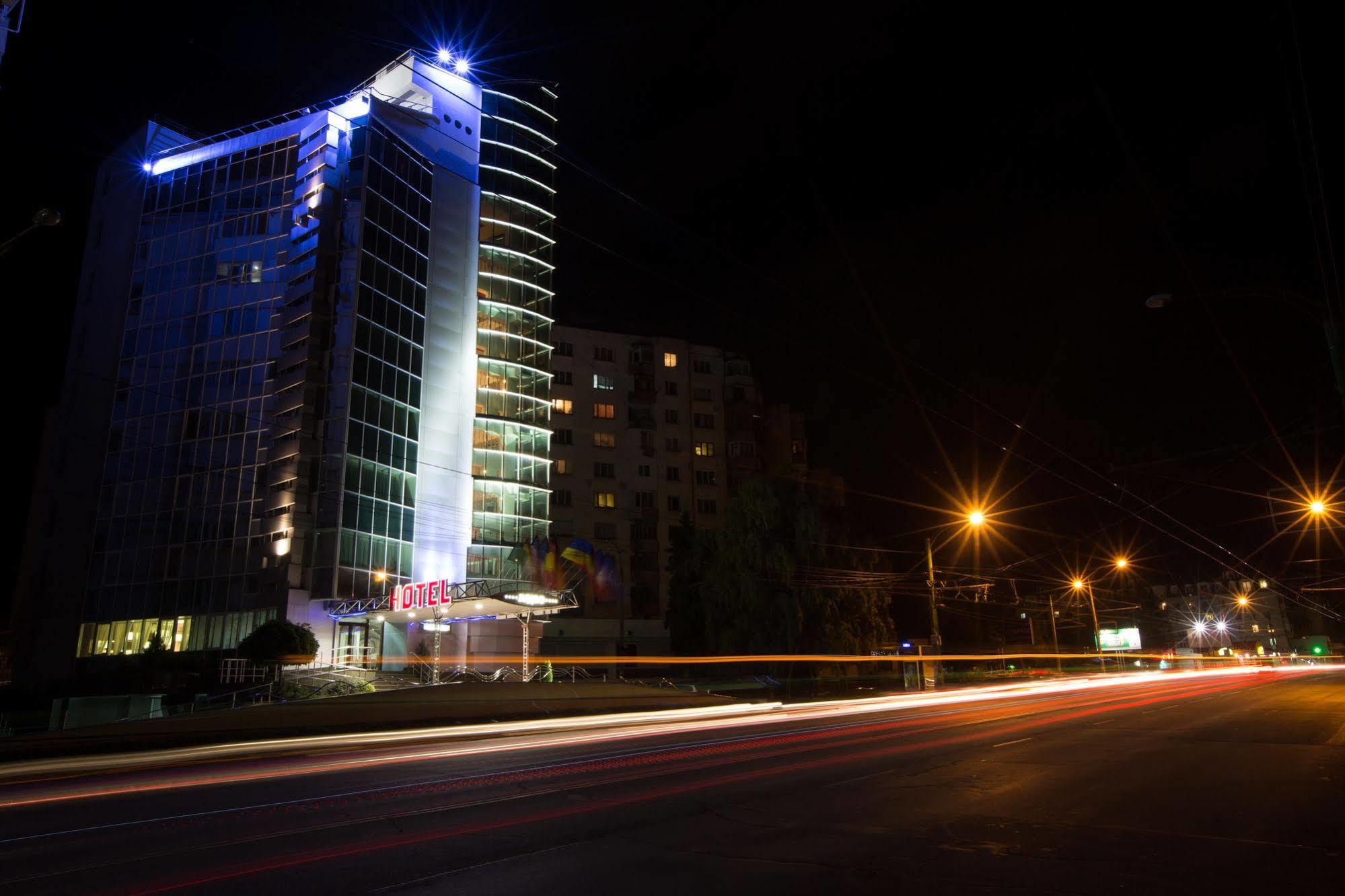 Jumbo Hotel Chisinau Luaran gambar