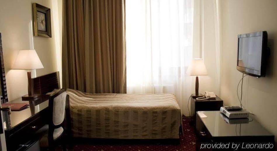Jumbo Hotel Chisinau Luaran gambar